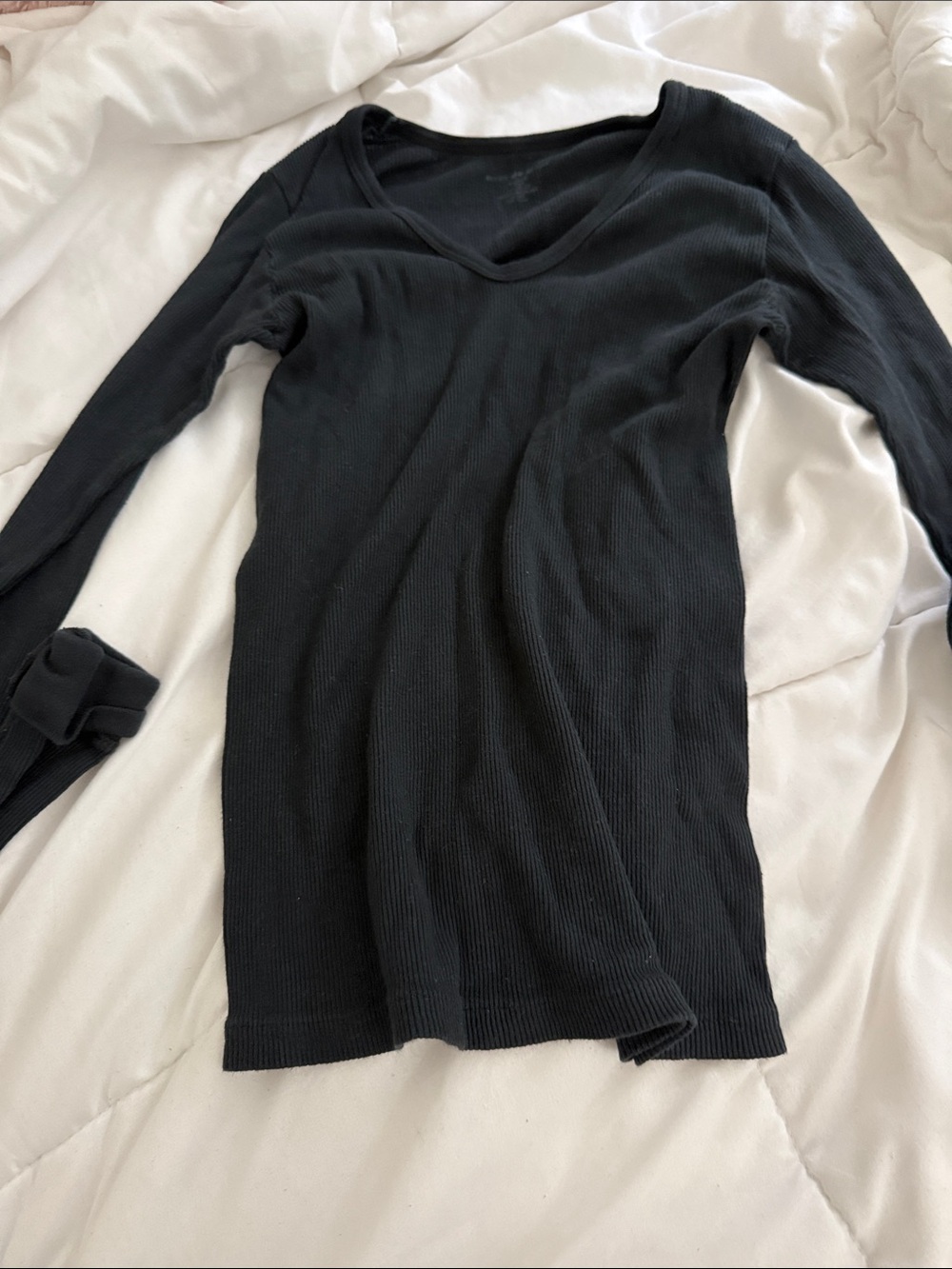 Brandy Melville Black Ribbed Long Sleeve V-Neck Top